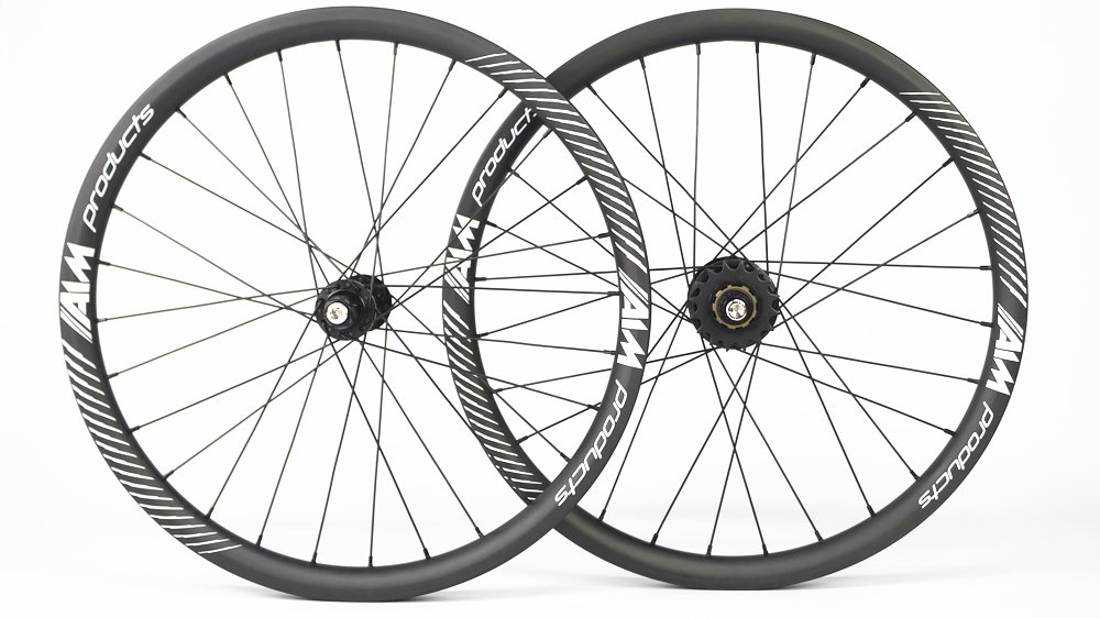 PRÉ-COMMANDE | Paire de roues carbone 20” - 1-3/8 – AIM PRODUCTS